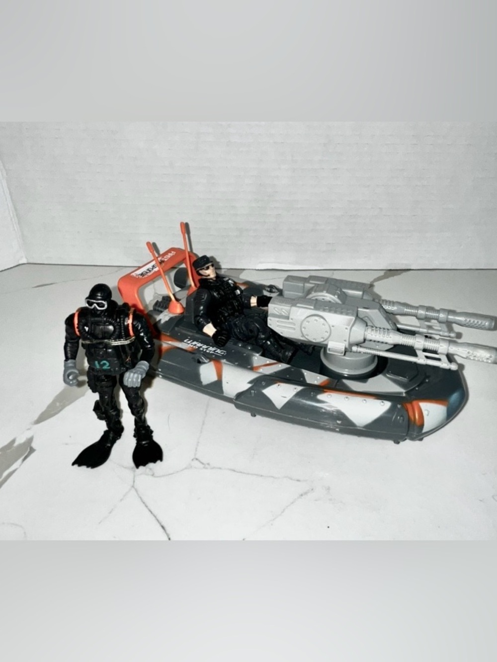 Lanard The Corps Forces Rapid Patrol / Zodiac Boat + 2 Seal Frogmen Figures 2004